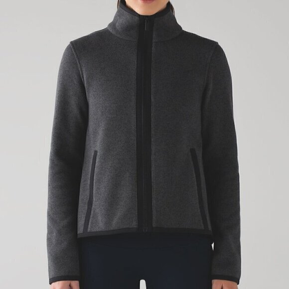 Lululemon Its Fleecing Cold Zip Up Jacket Size 4 - Picture 1 of 6